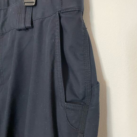 5.11 Tactical Navy EMS Pants 16L Womens Pockets Gusseted Cargo Teflon - Picture 3 of 9